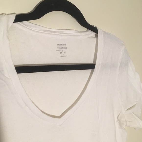 Basic White V-Neck - Picture 5 of 5